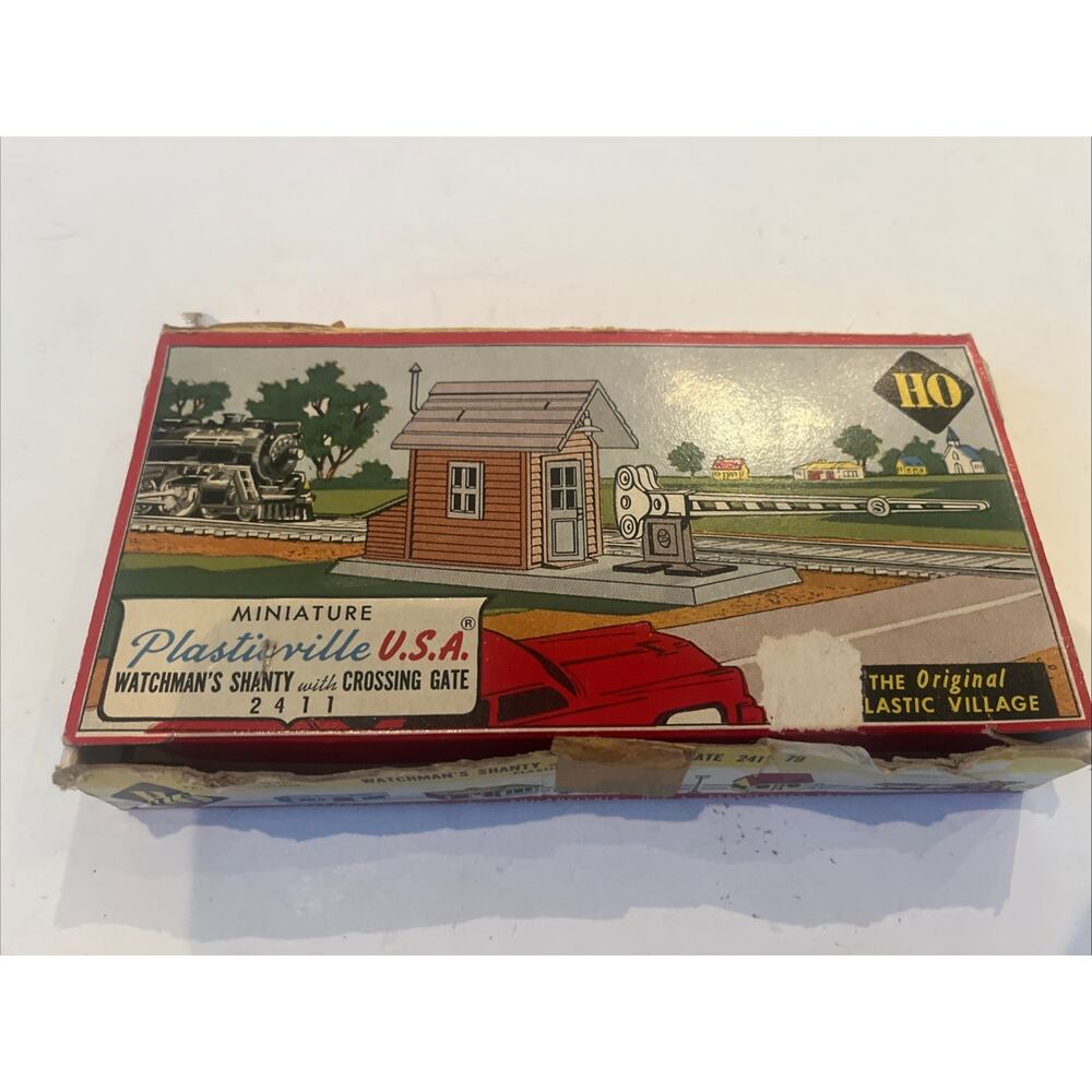 Bachman Plasticville Watchman's Shanty & Crossing Gate No 1407 79